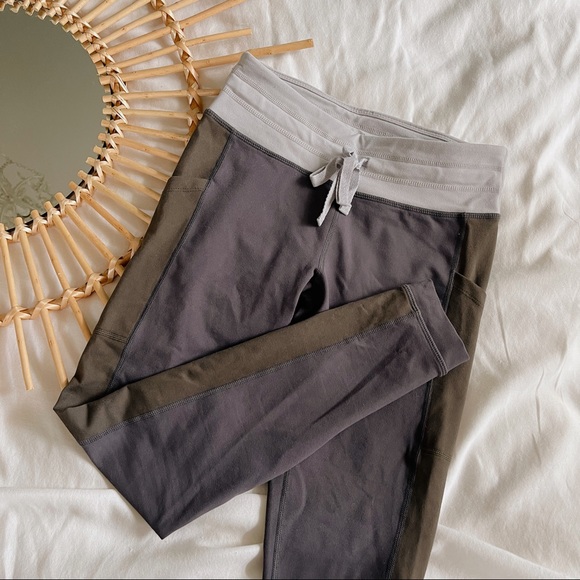 Fabletics Powerhold Two Tone Leggings - Picture 6 of 6